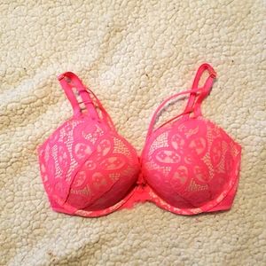 32 DDD Victoria Secret bra